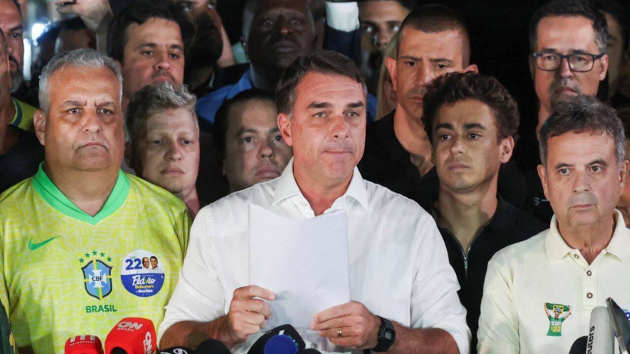 Flávio Bolsonaro claims Brazil election fraud, declares himself 'true ...