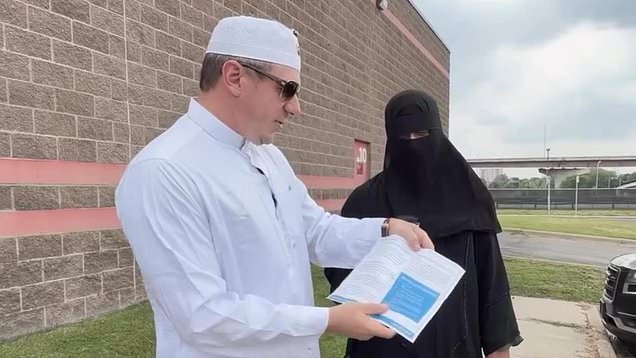 Conservative activists go undercover at Minnesota polling booth