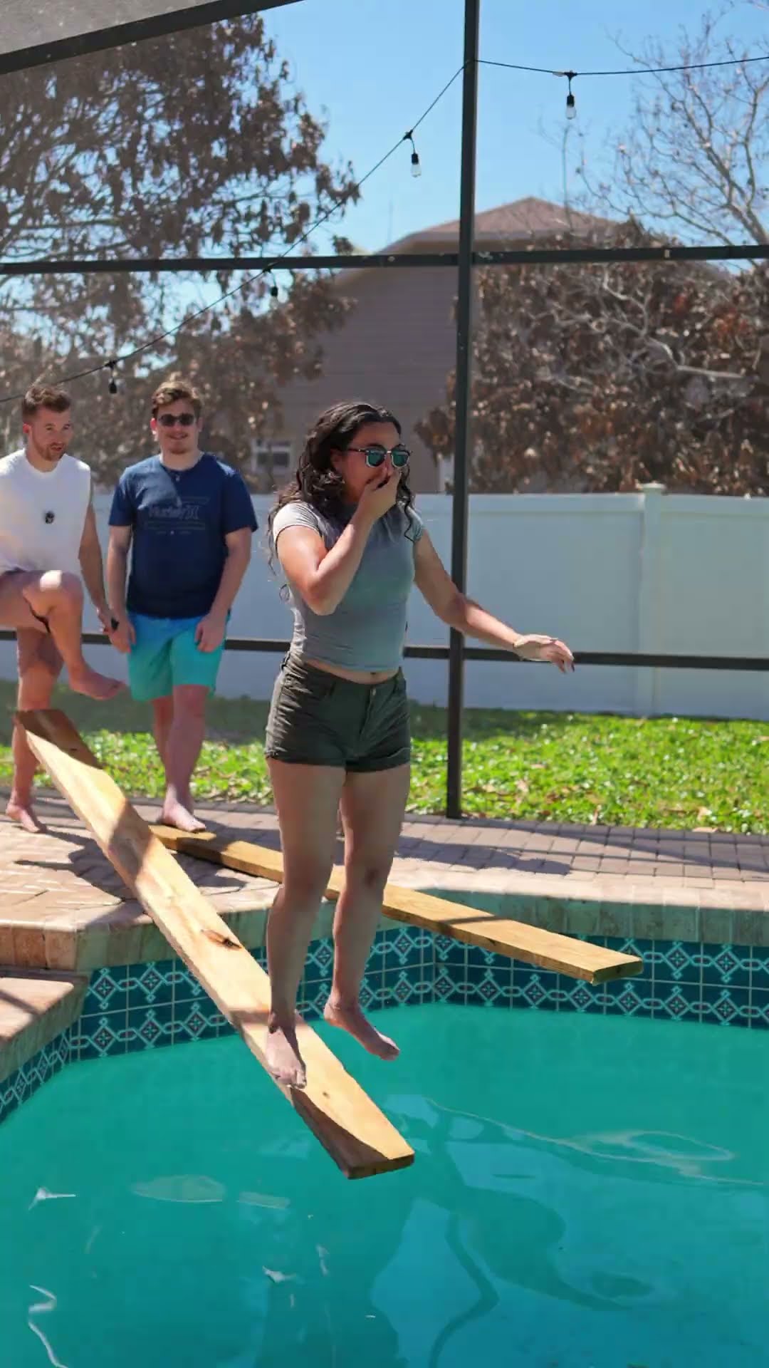 Latina showdown! General knowledge water quiz