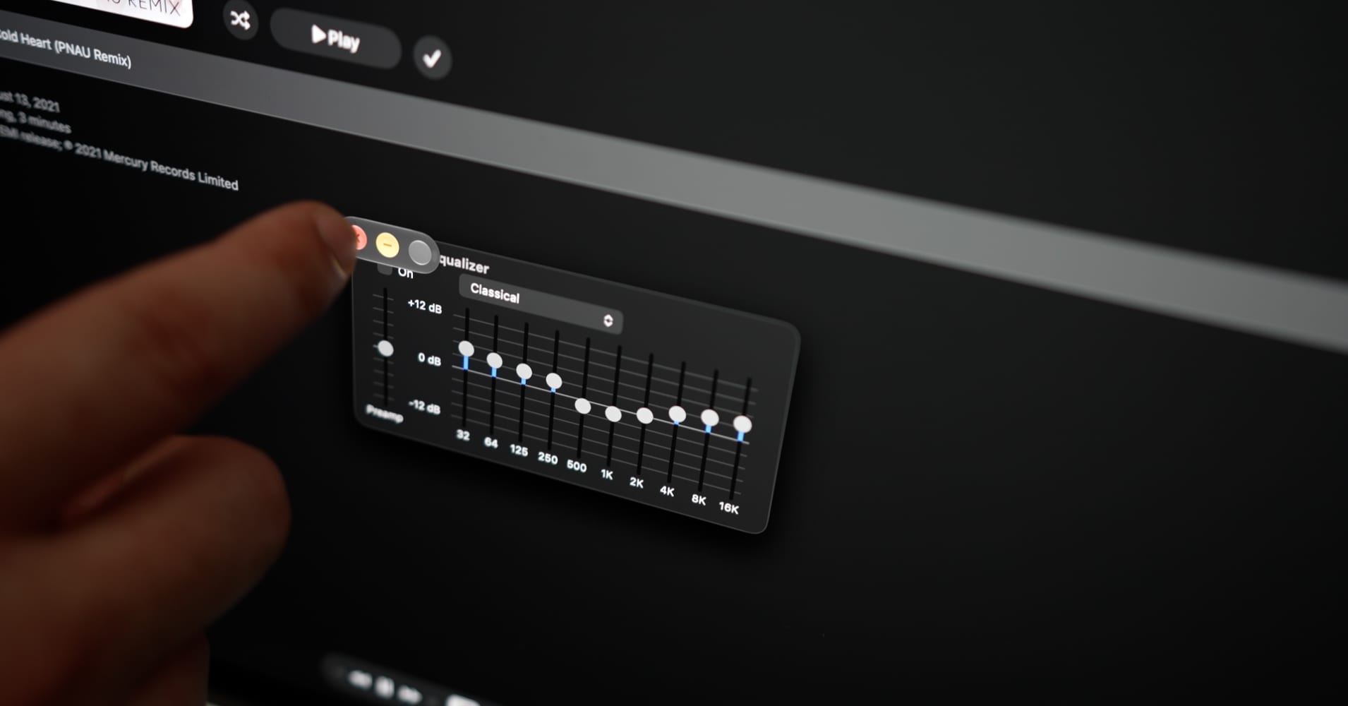 Hands-on with Apple's first touchscreen laptop: Touch is totally optional
