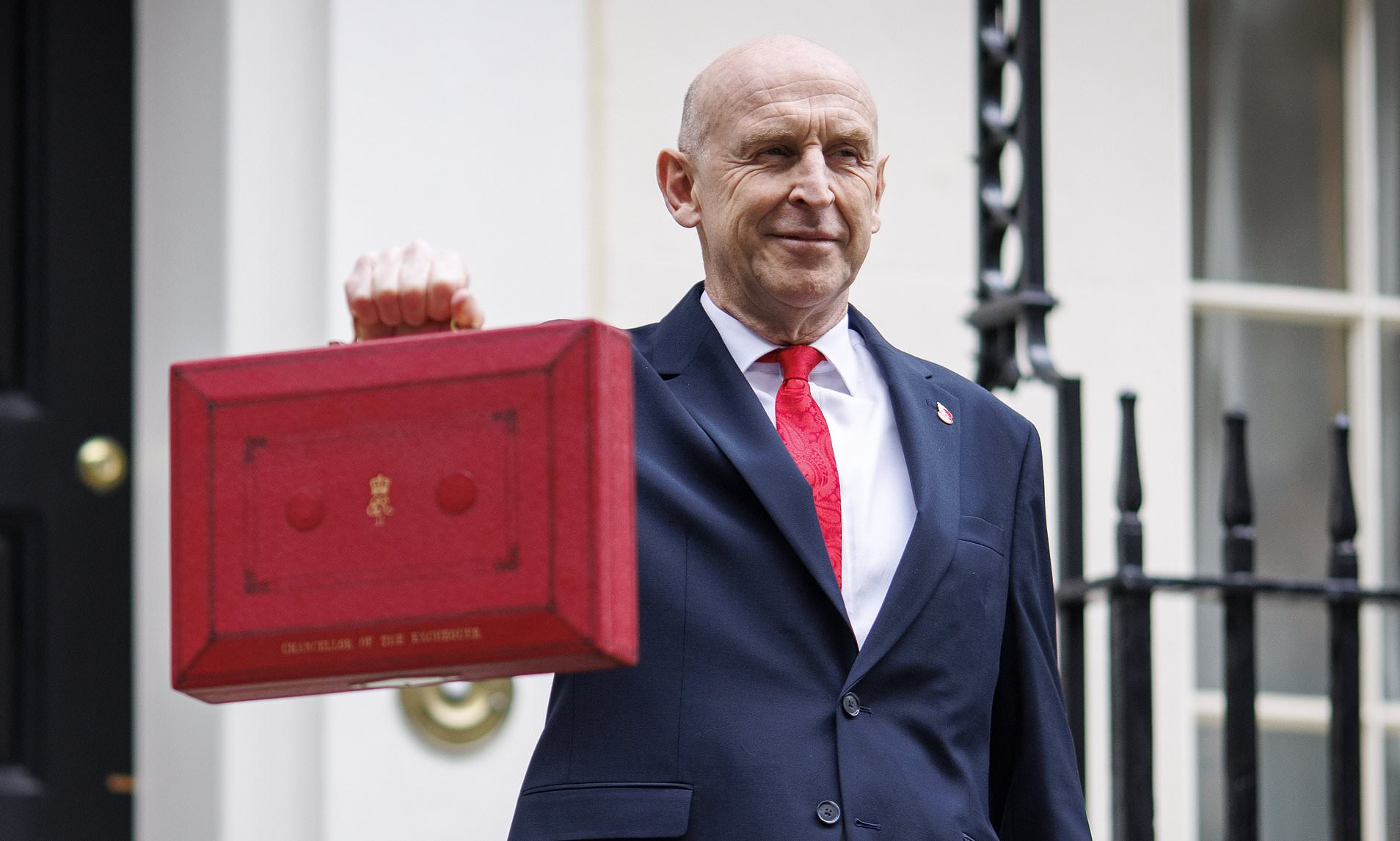 Struggling workers will pay an extra £17billion of income tax through ...