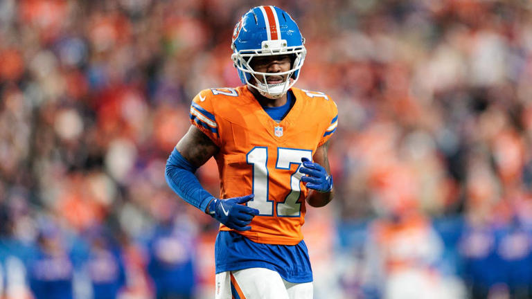 Broncos have few options after latest Jaylen Waddle injury news