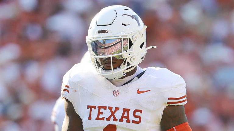 Colin Simmons trending up on latest Texas Longhorns injury report