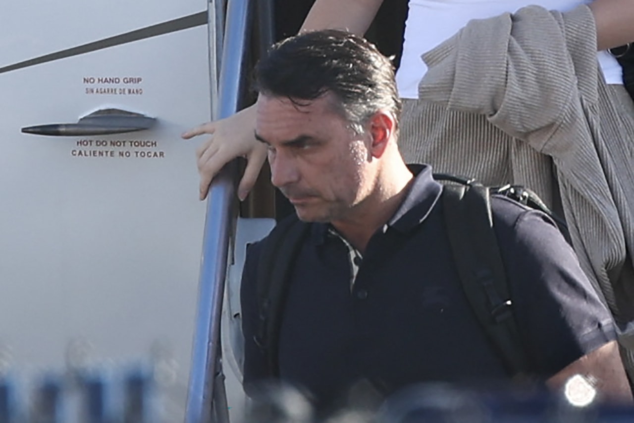 How Bolsonaro fled Brazil: Decoys, a private jet and a friend in the White House