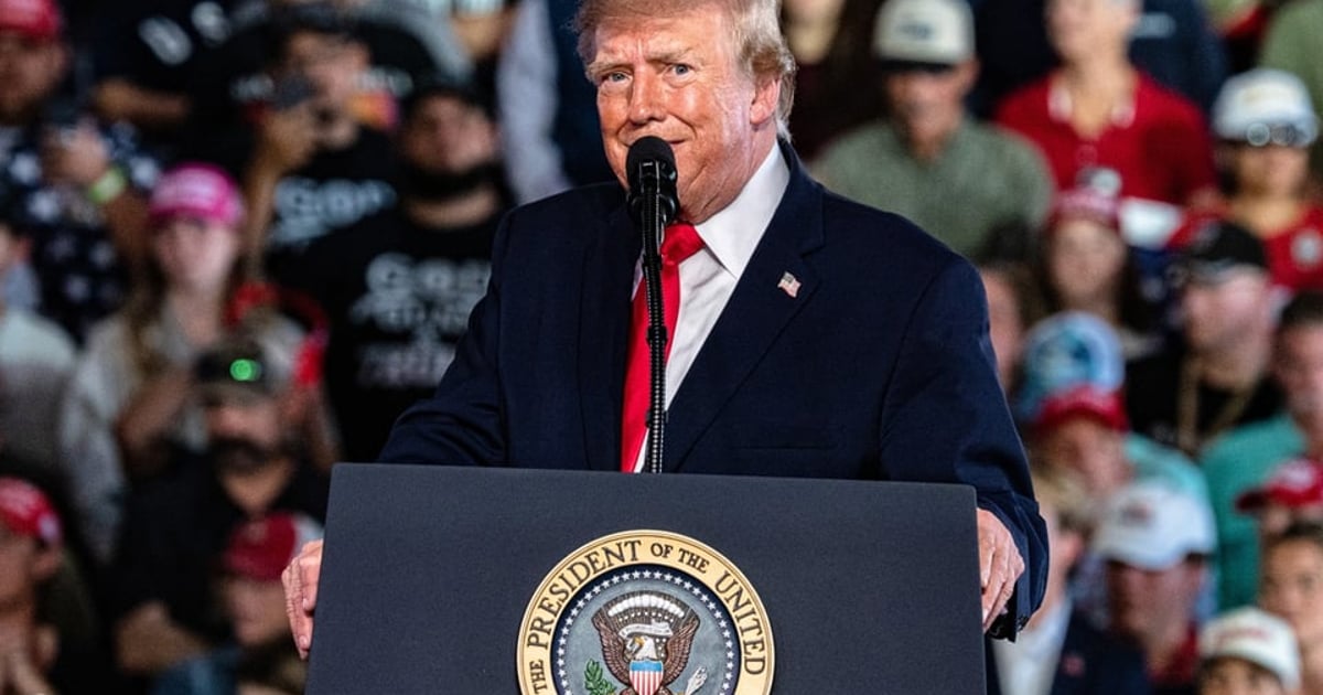 Trump bromea con los cheques de $5,000: en Mar-a-Lago apenas ...