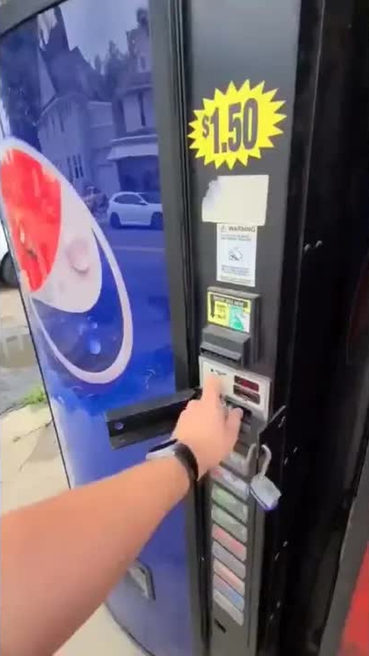 Laundromat vending machine and water bill payment