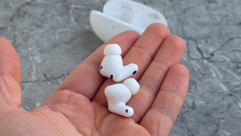 Huawei FreeBuds Neo review: tiny, fun earbuds only let down by their ...