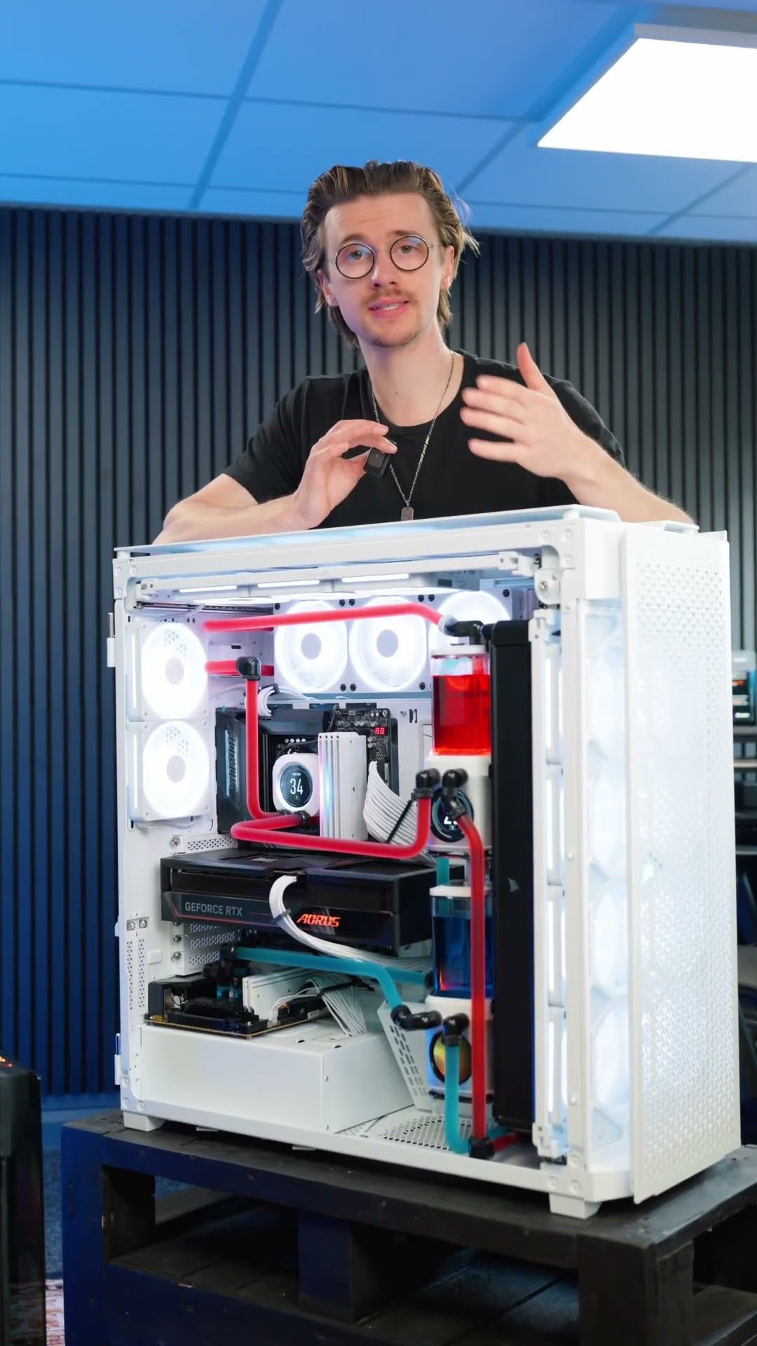 The most powerful RTX 5090 + AMD 9800X3D gaming PC!