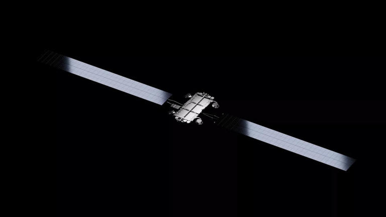 スターリンク V3は何がすごい? 1機1Tbps・巨大化と低軌道化で変わる衛星通信サービス