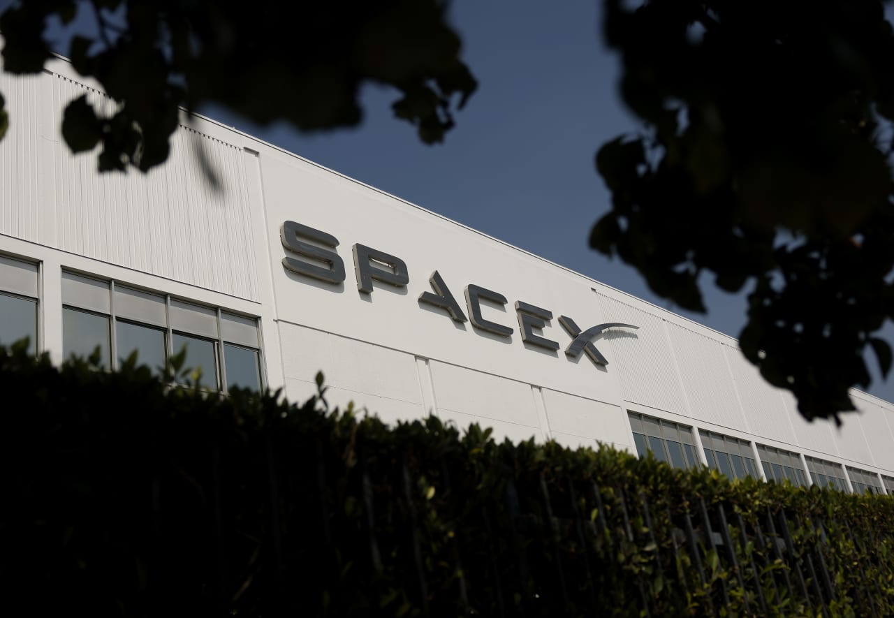 How SpaceX hurt Alphabet's third-quarter earnings