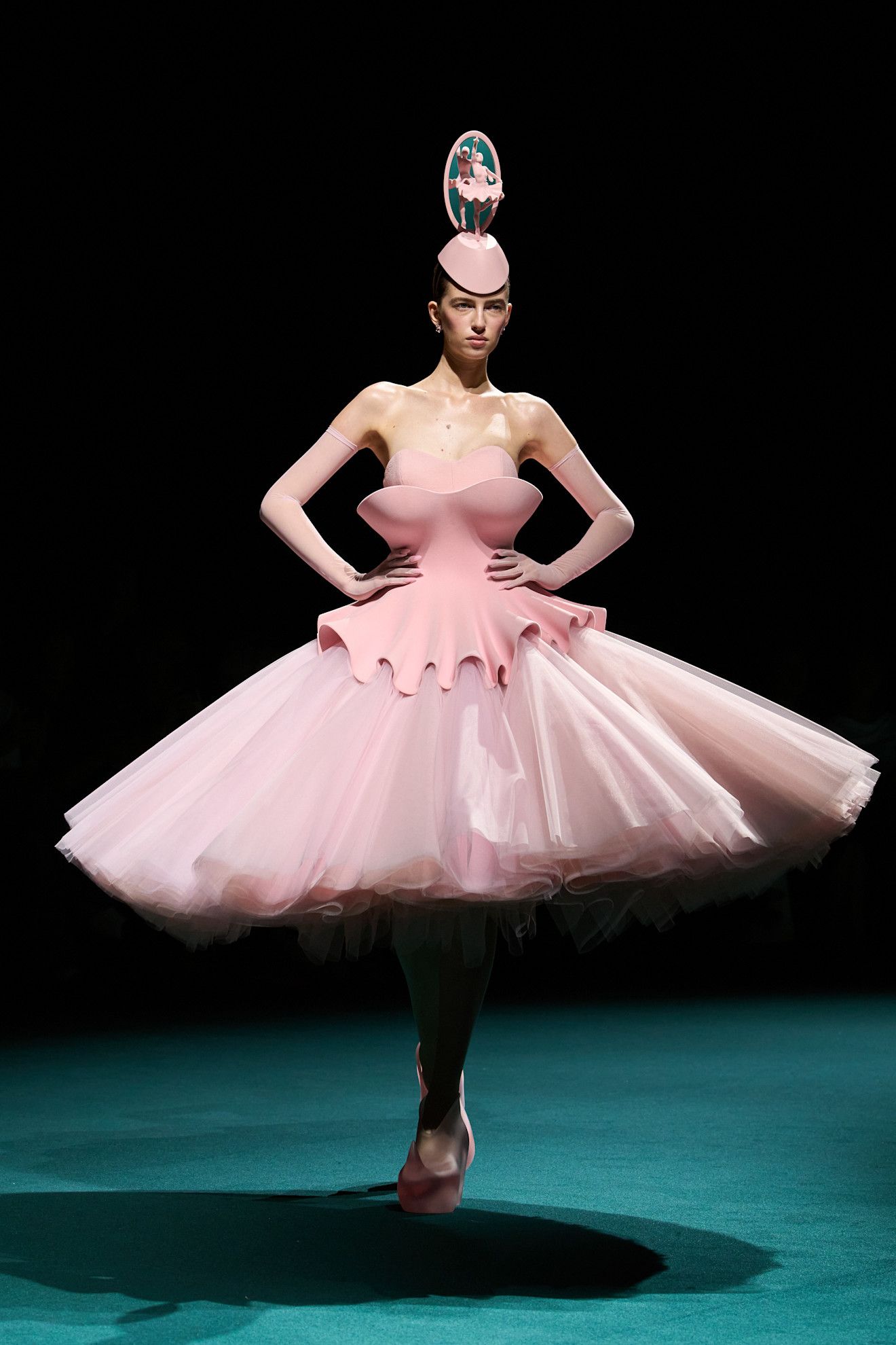 Elle Fanning's 'Sunrise on the Reaping' dress is balletcore-meets ...