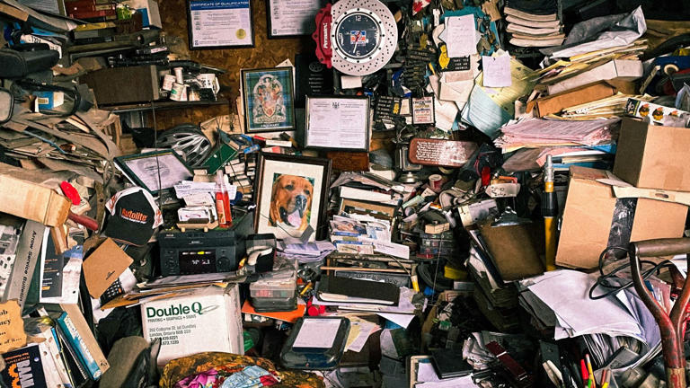 The physical clutter in your home is spiking your cortisol levels