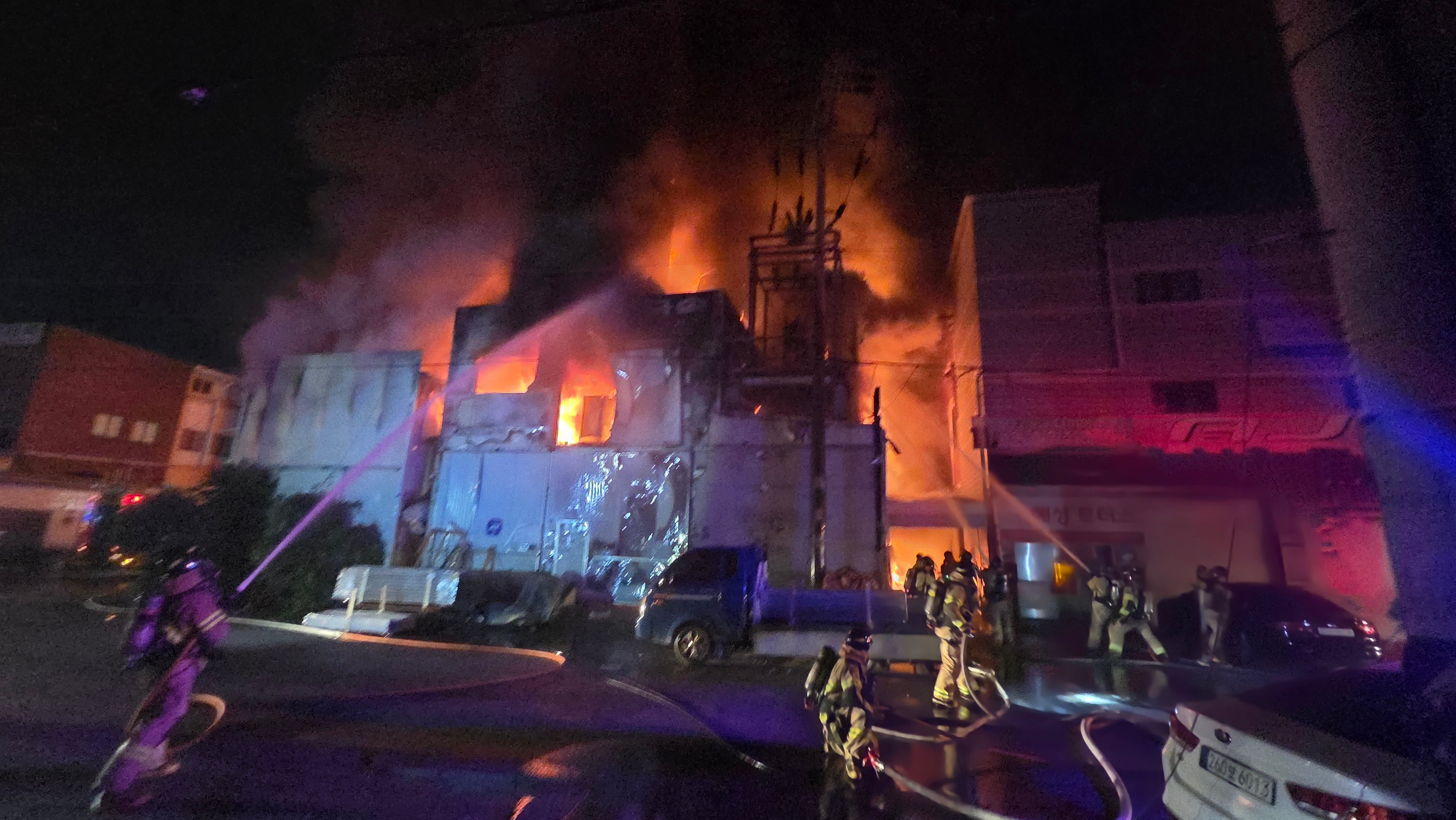 Incheon aluminum factory fire extinguished after five hours