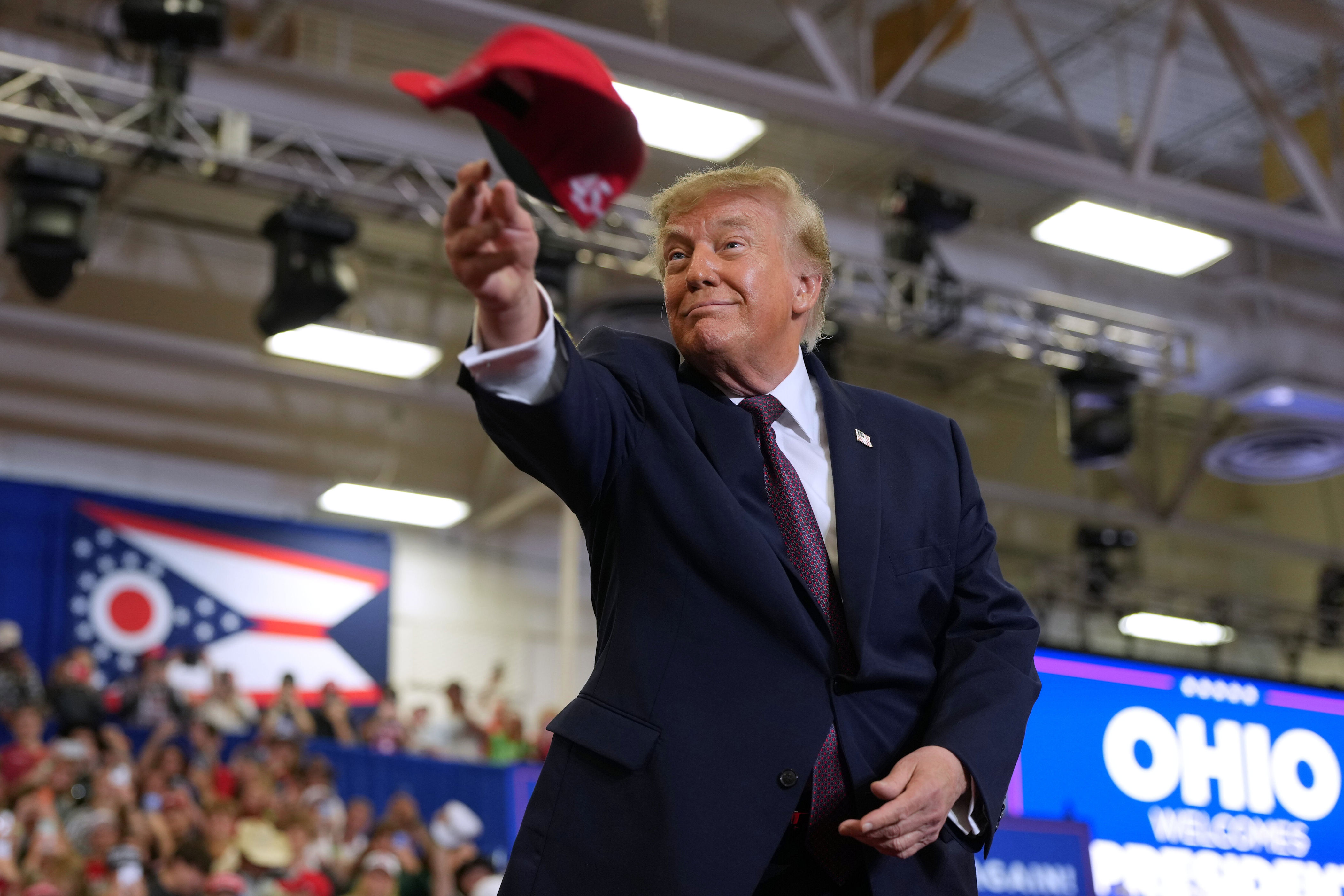 Reporter spots 1 key detail at Trump's recent rally that the president ...