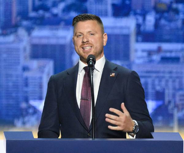 Long Island emerges as midterm election wild card