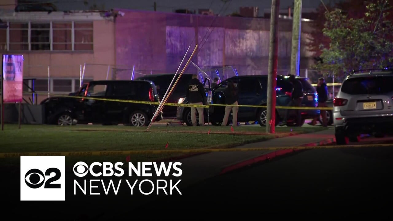 Large police investigation underway in Moonachie, NJ