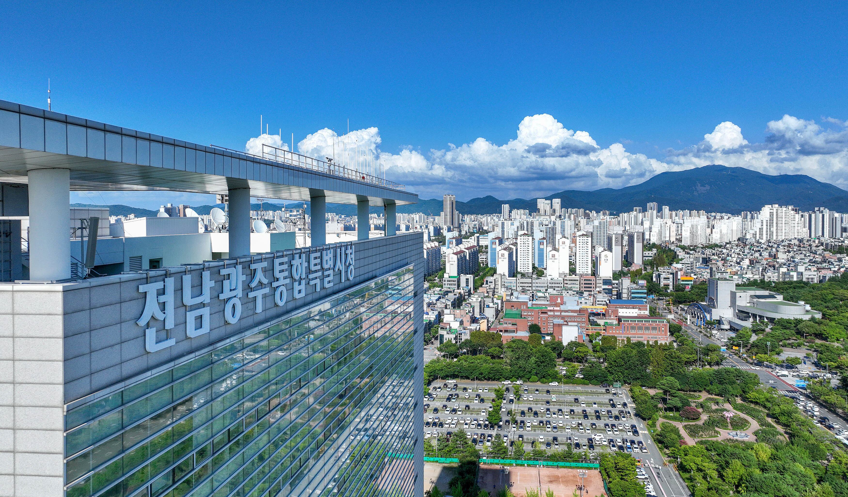 Chonnam National University Hospital opens 24-hour pediatric emergency ...