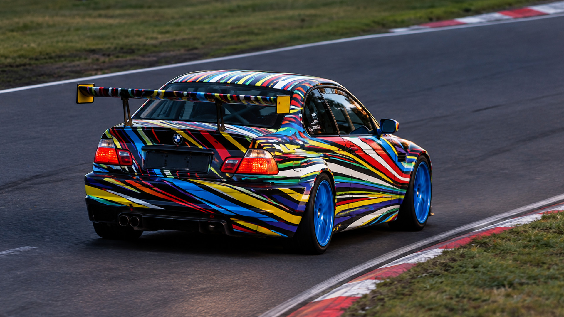 Colorful BMW E46 M3 drives through the Nürburgring