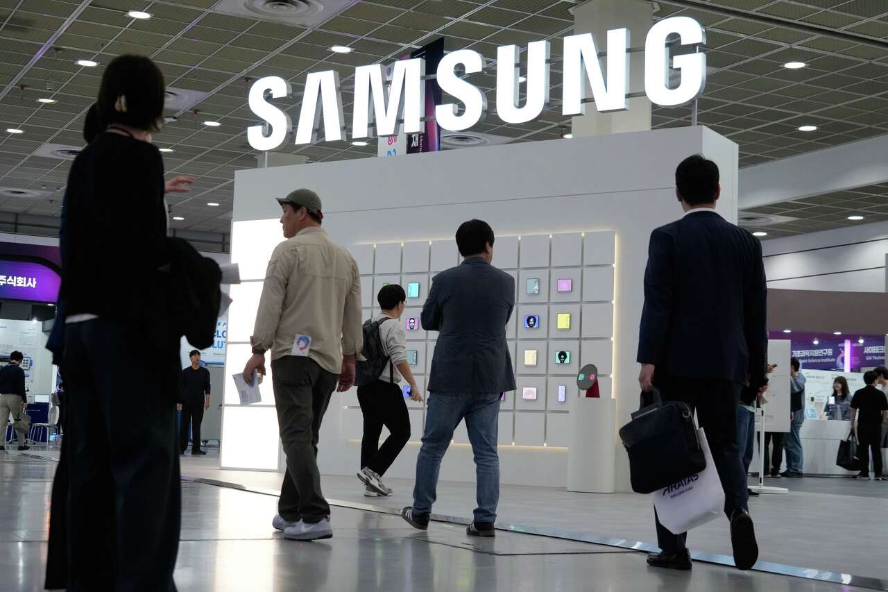 Samsung keeps shattering profit records as AI boom lifts chip demand