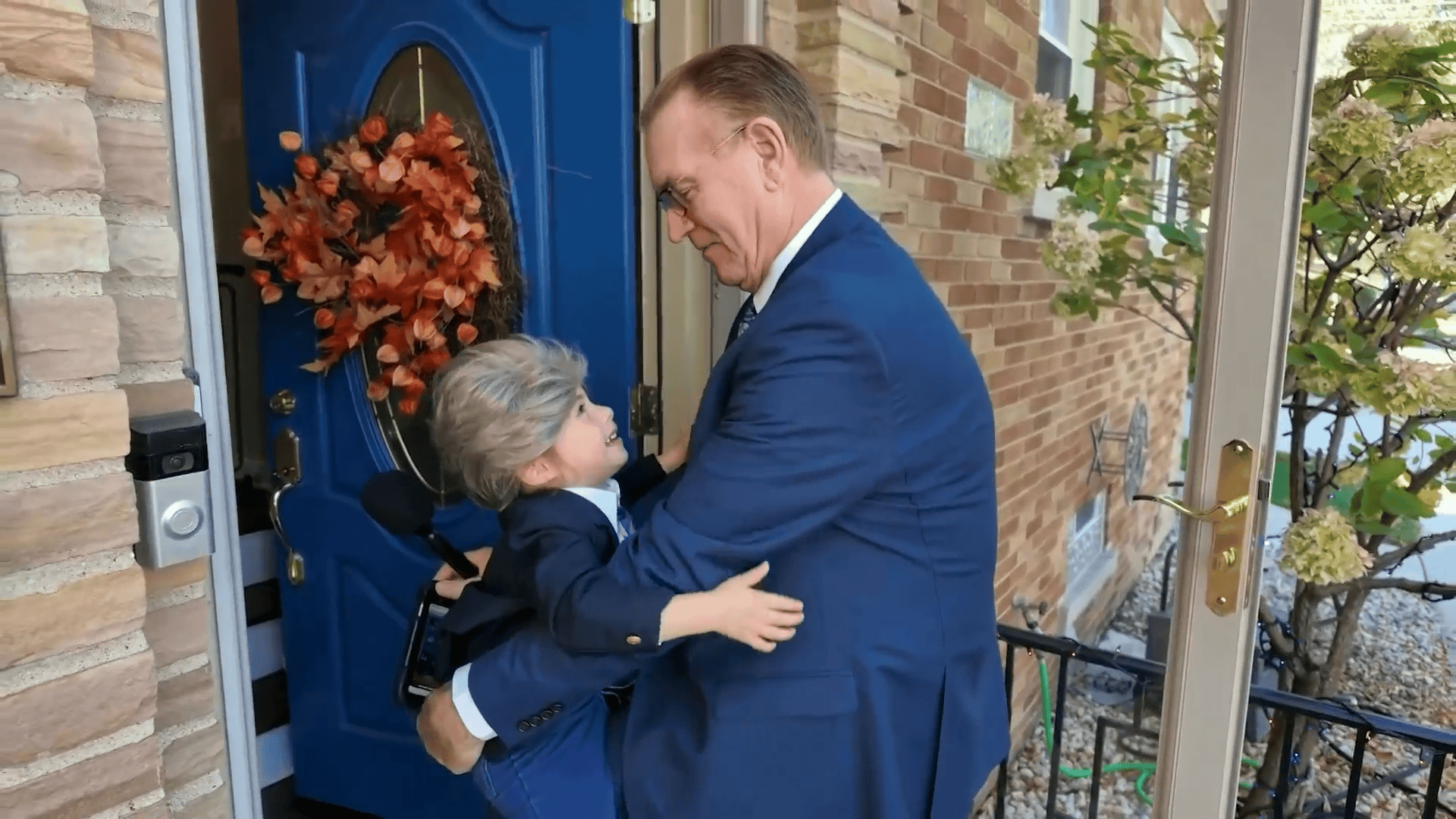 Amazing moment: NBC 5's Brant Miller meets girl, 3, who went as him for ...