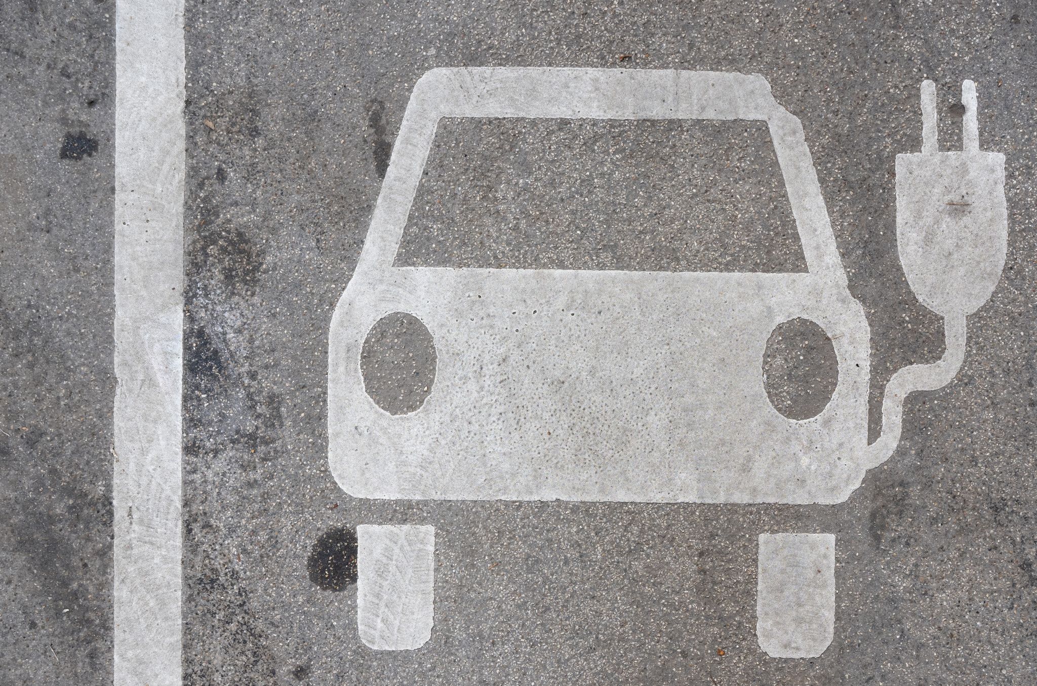 Record number of electric car registrations in first 9 months of year