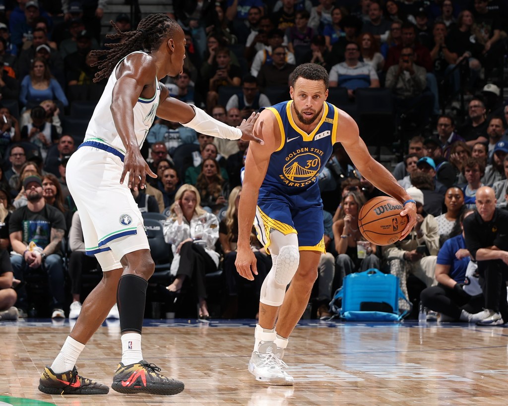 Steph Curry proves he’s still got it matching stunning LeBron James ...