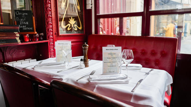 The word 'menu' means something different at a French restaurant