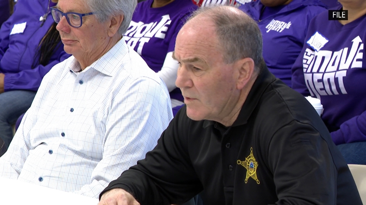 Lucas County sheriff joins county commissioner, backs motion to end ...