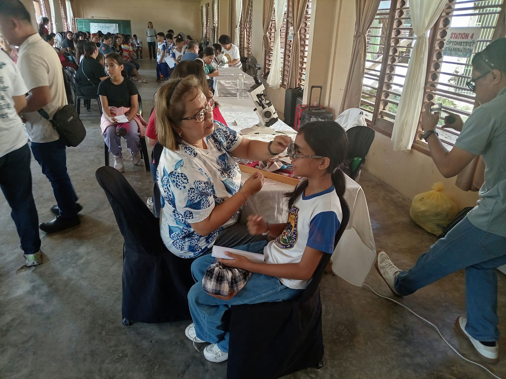 580 Leyte students screened for free eyeglasses