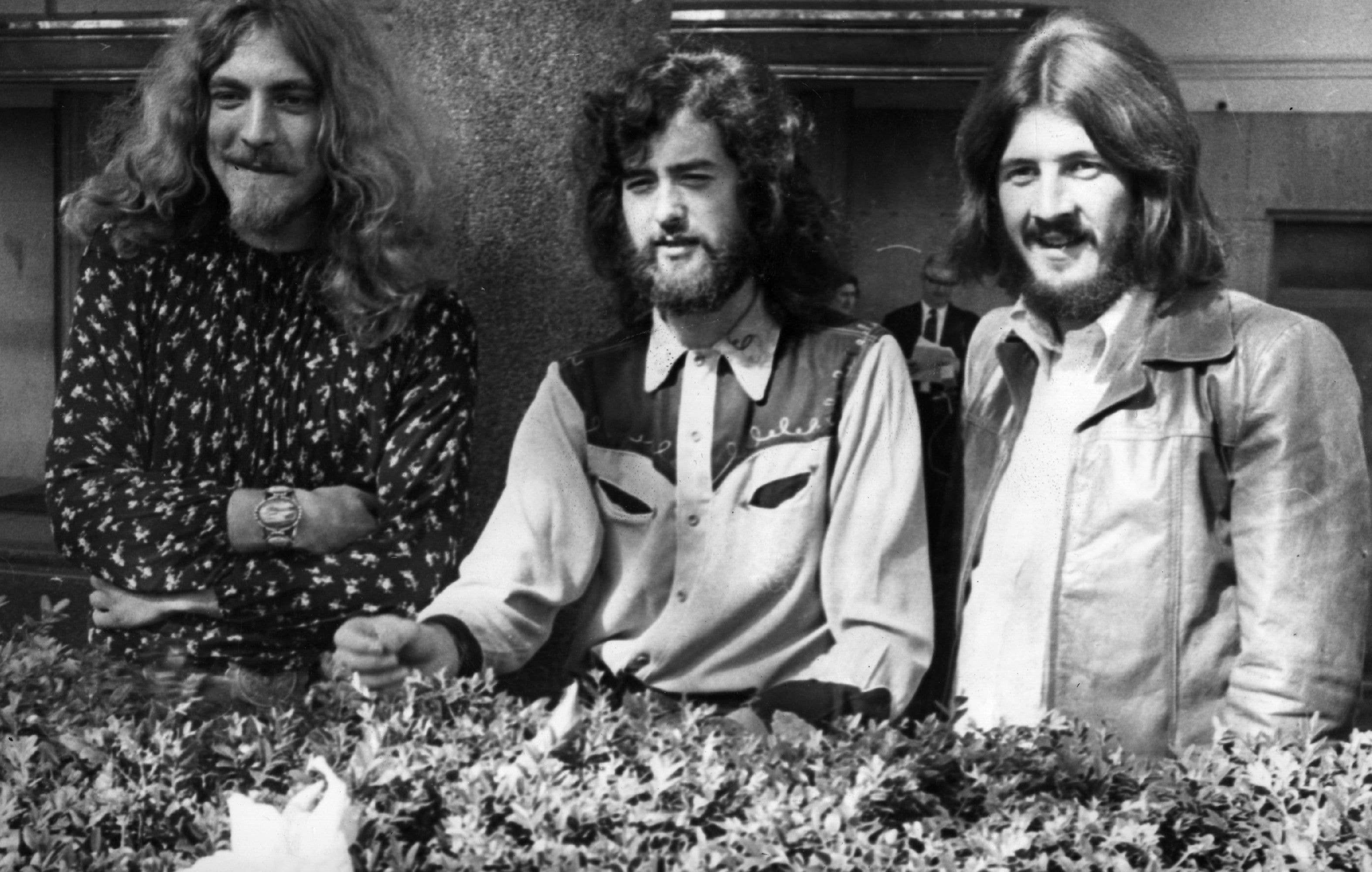 From 1969 to 1975, nearly 200 never-before-seen Led Zeppelin photos ...