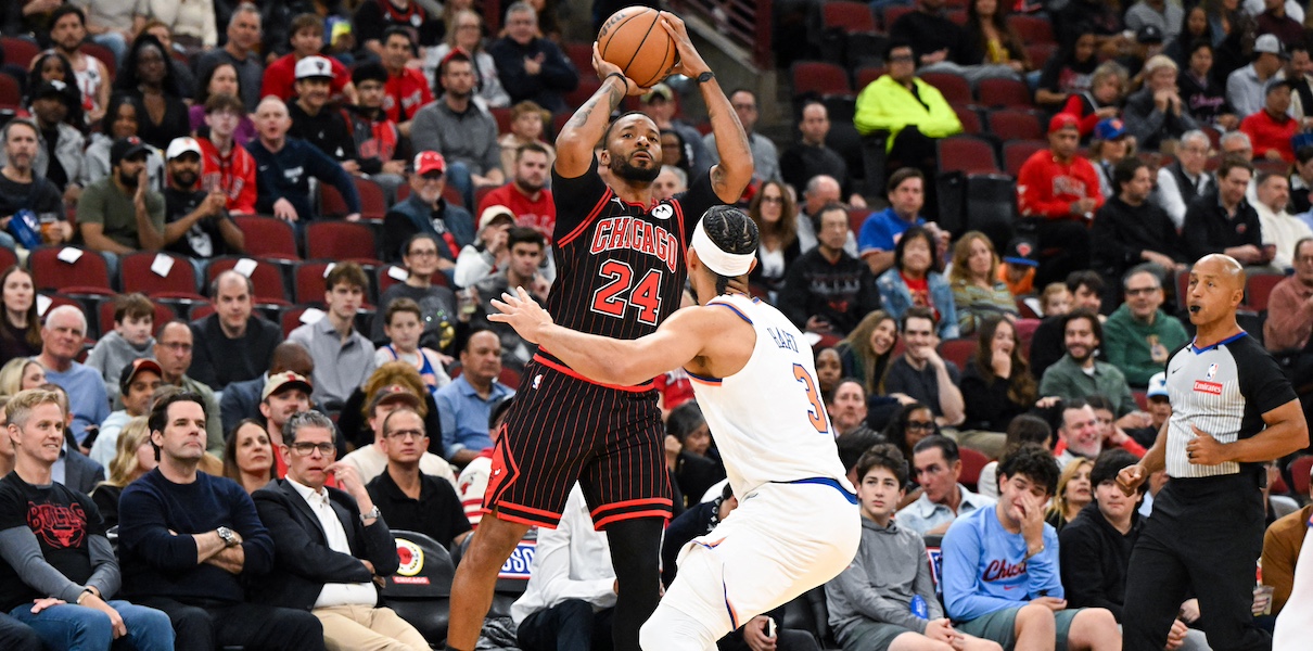 Bulls blow 19-point second half lead, fall to disjointed Knicks