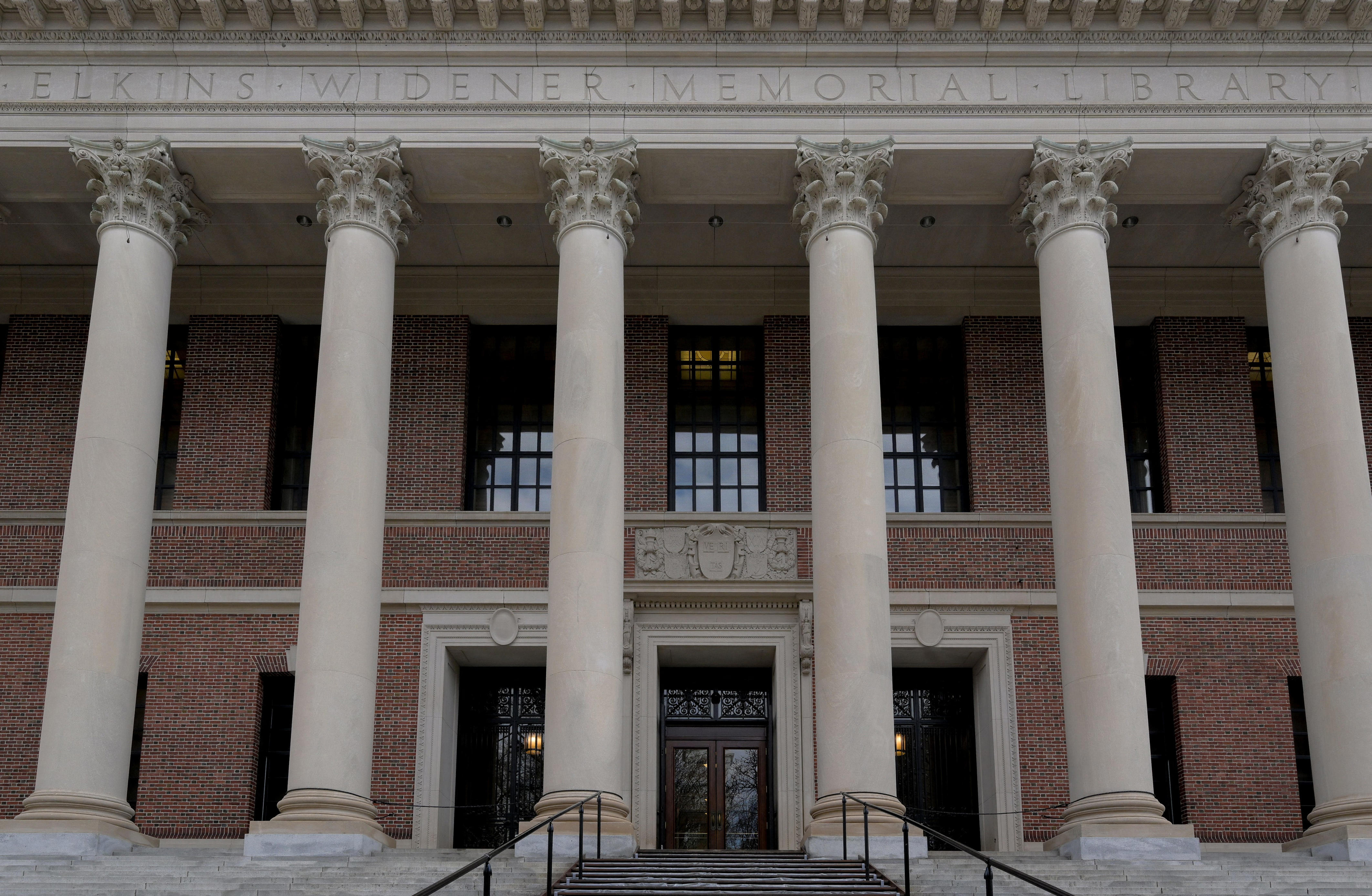 10 best-value colleges in New York, according to US News