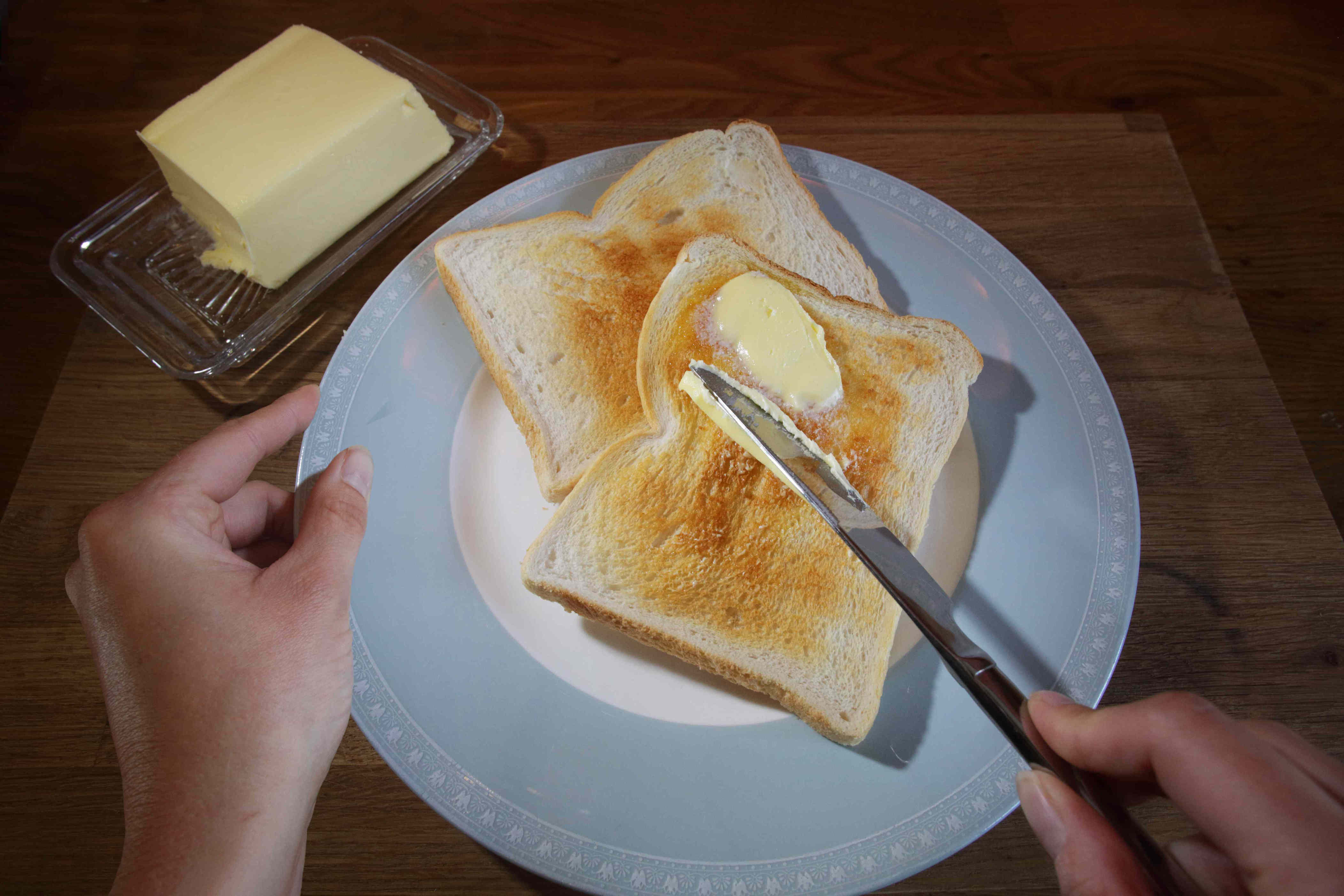 Stop ruining your toast — this clever knife spreads cold butter like a ...
