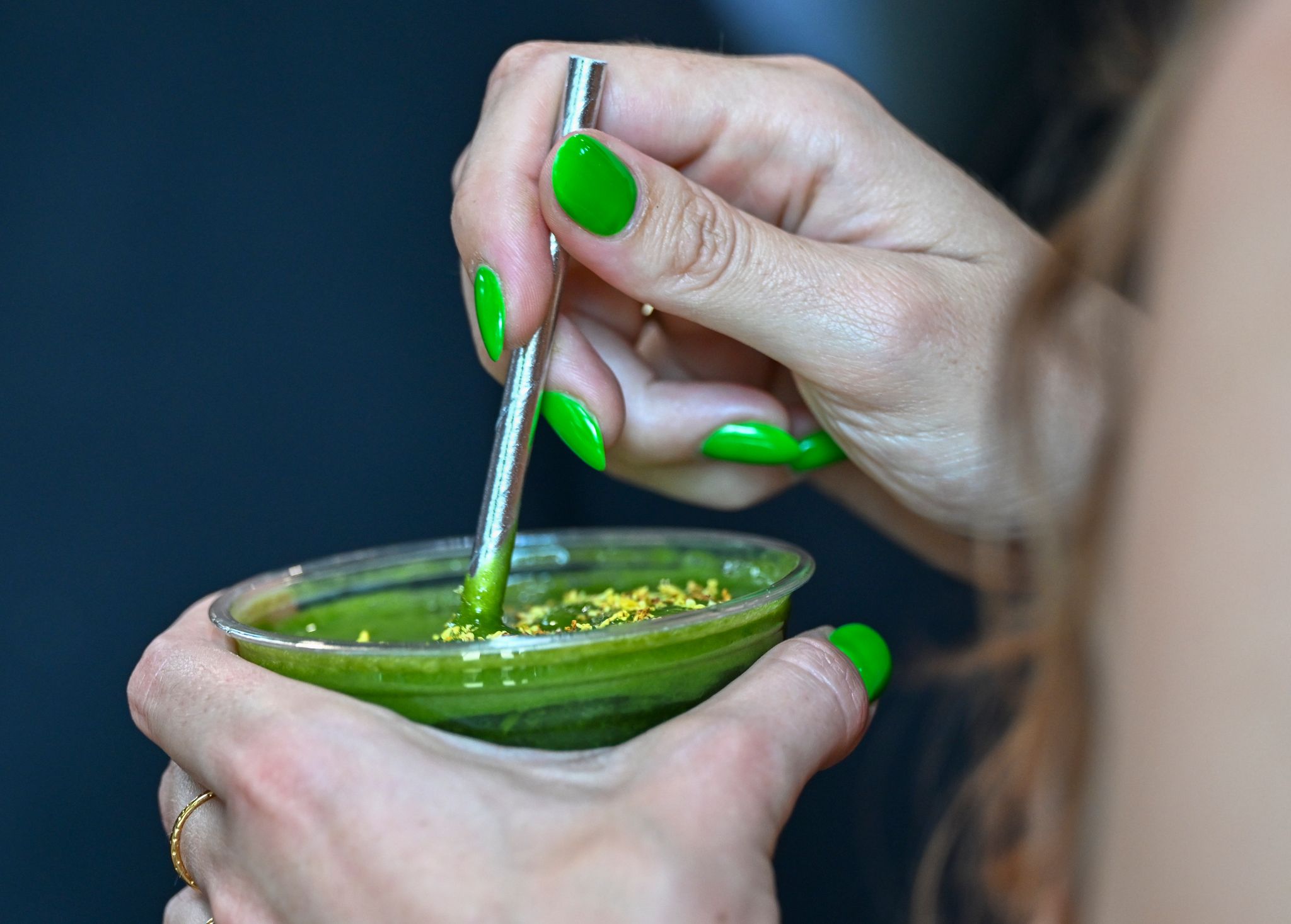 Drinking tea regularly linked to lower risk of vascular diseases