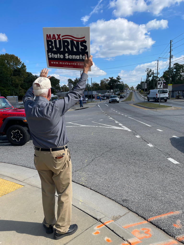 Republicans ramp up ground game as early voting surges