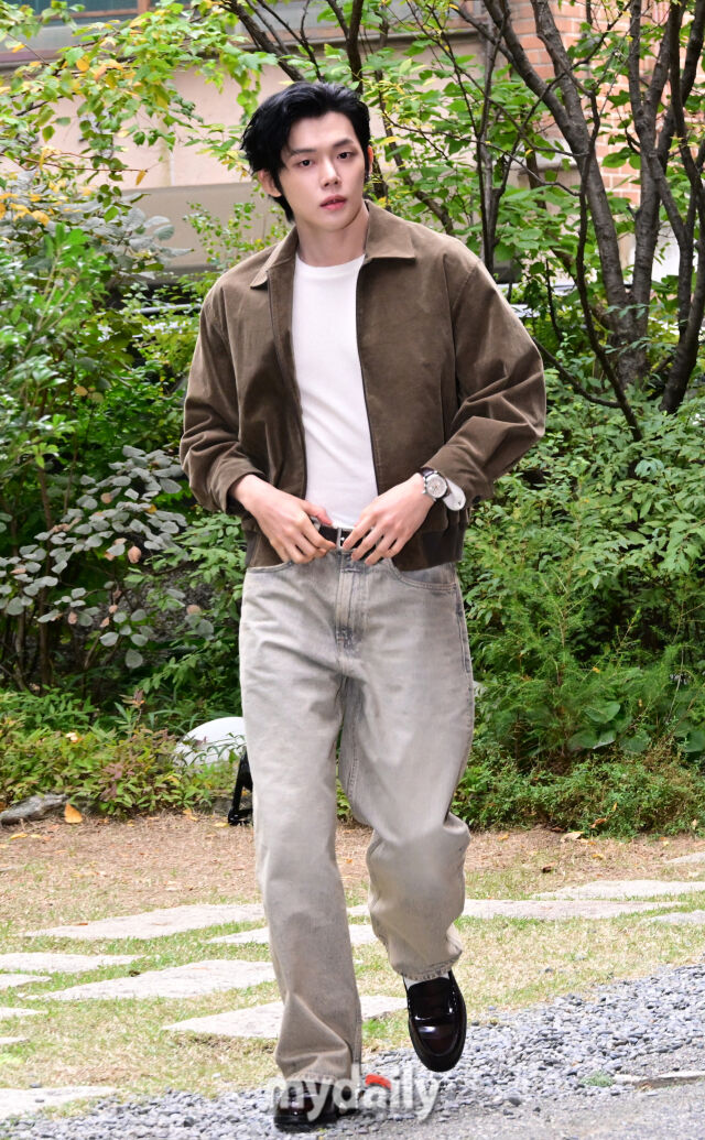 [MD포토] TXT 연준 화보같은 등장