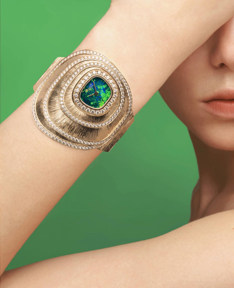 From Kendall Jenner to Elle Fanning, why bangle watches are back in fashion