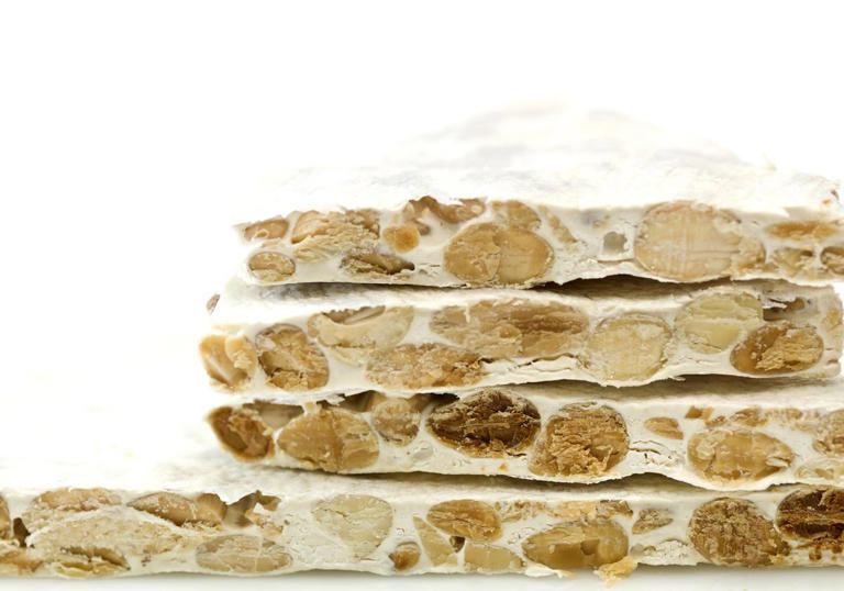 Ni Jijona, ni Alicante: el mejor turrón de almendra de España se hace ...
