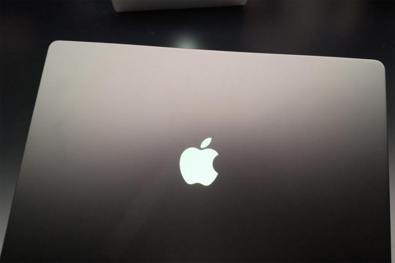 新発表のMacBook Proを触ってわかった、今回の主役は「ディスプレイとタッチ操作」