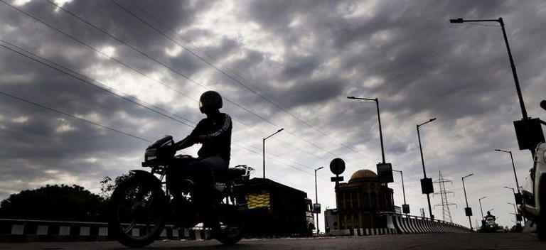 Winter sets in as weather changes across Punjab, Haryana and Chandigarh ...