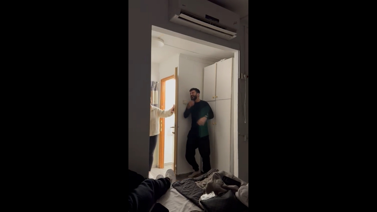 Man gets hit by door during surprise in Netanya