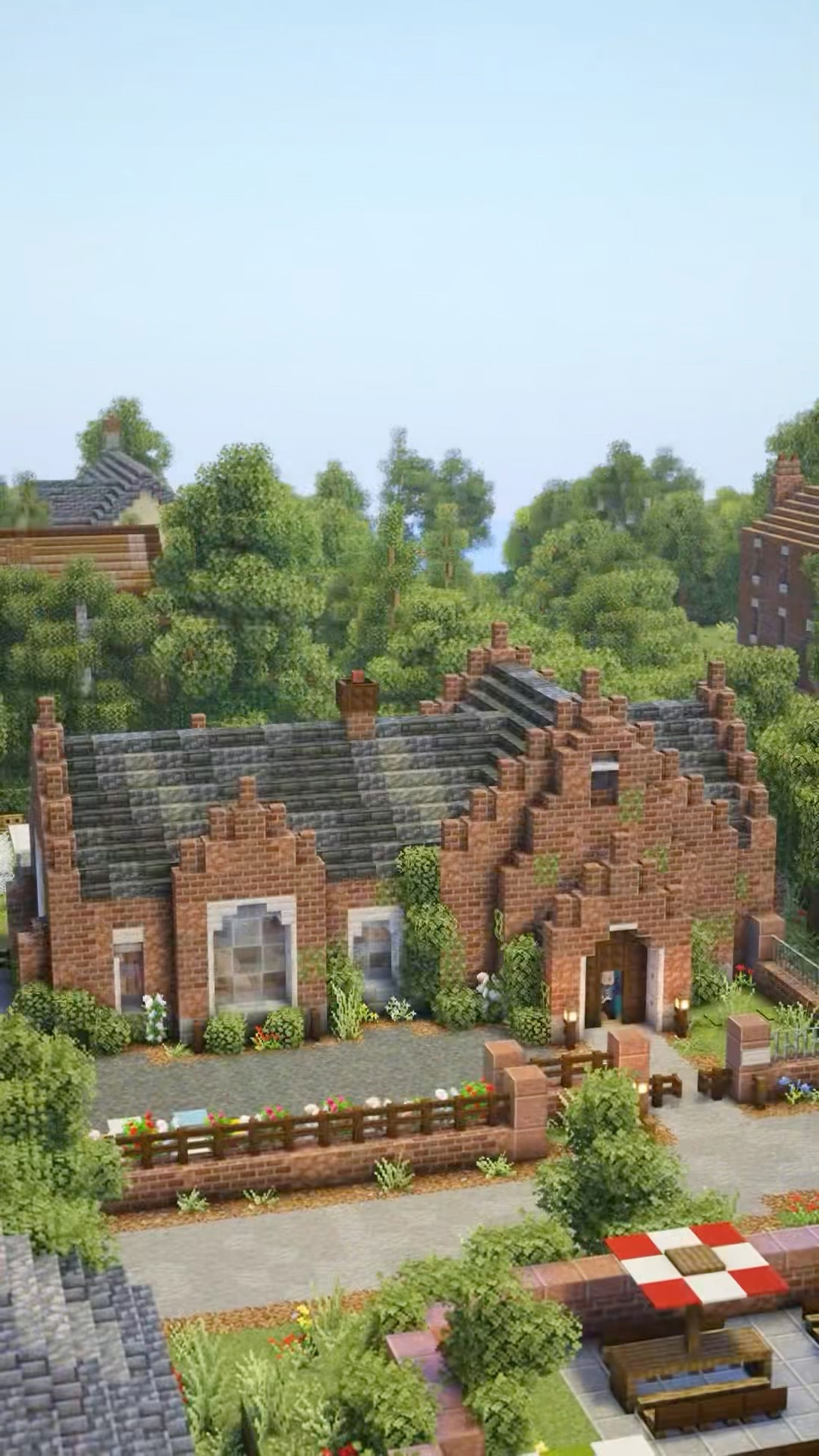 Building a detailed British primary school in Minecraft