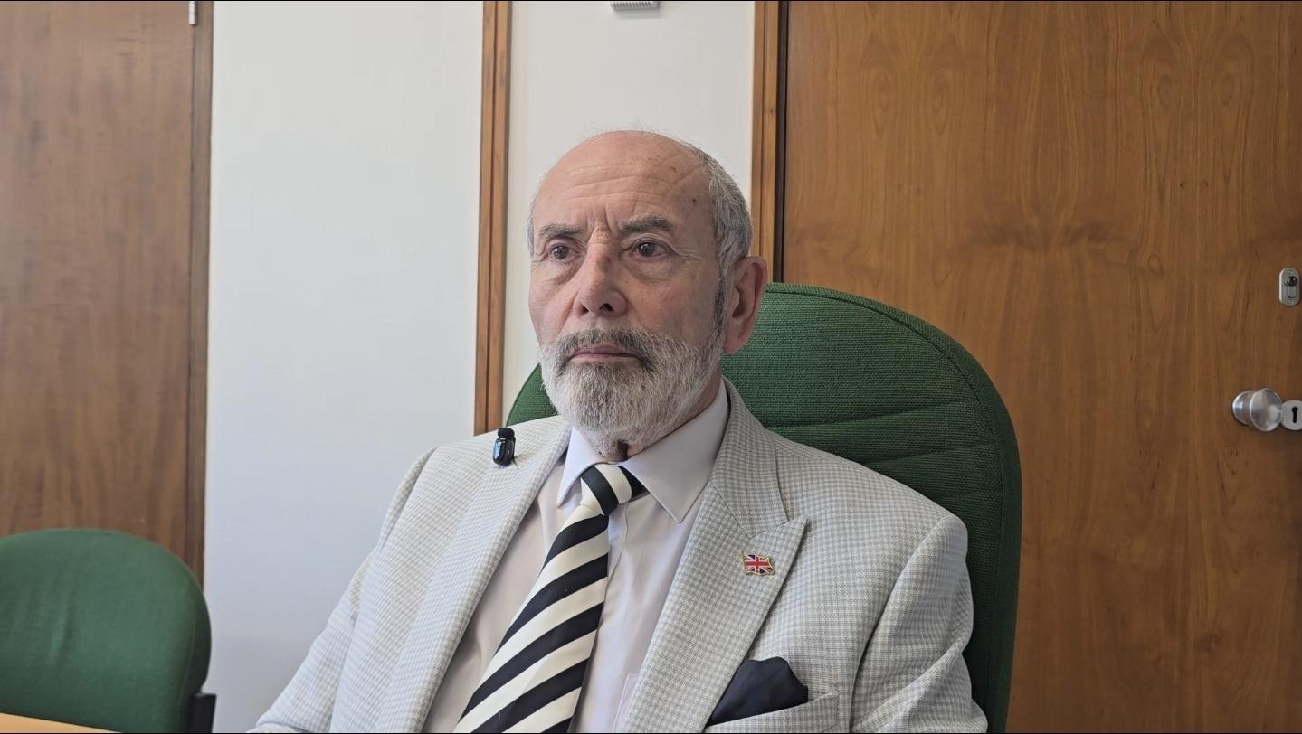 Leicestershire County Council's Reform leader faces mounting pressure ...