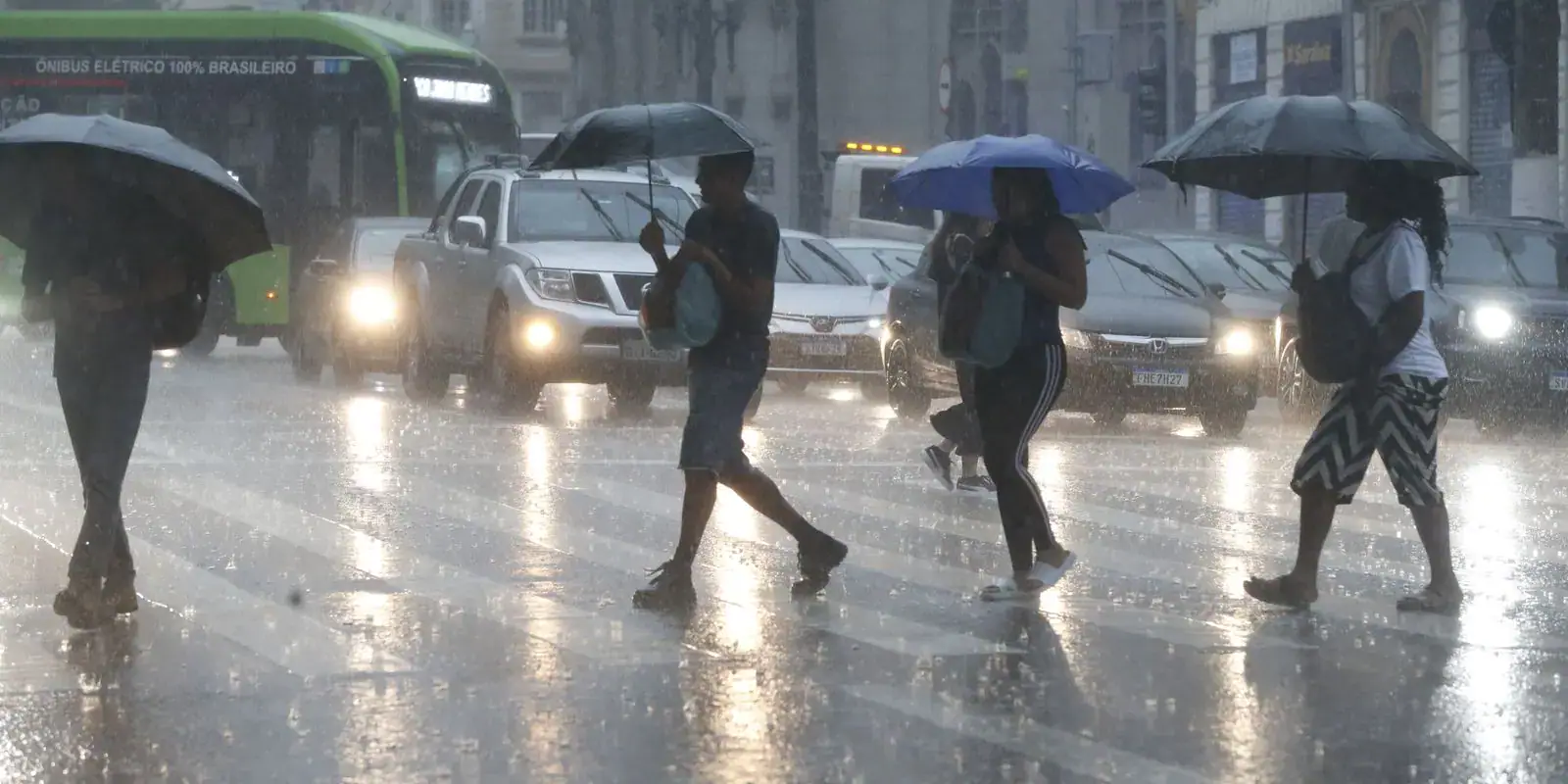 Inmet alerta São Paulo e outros 11 estados para risco de tempestades