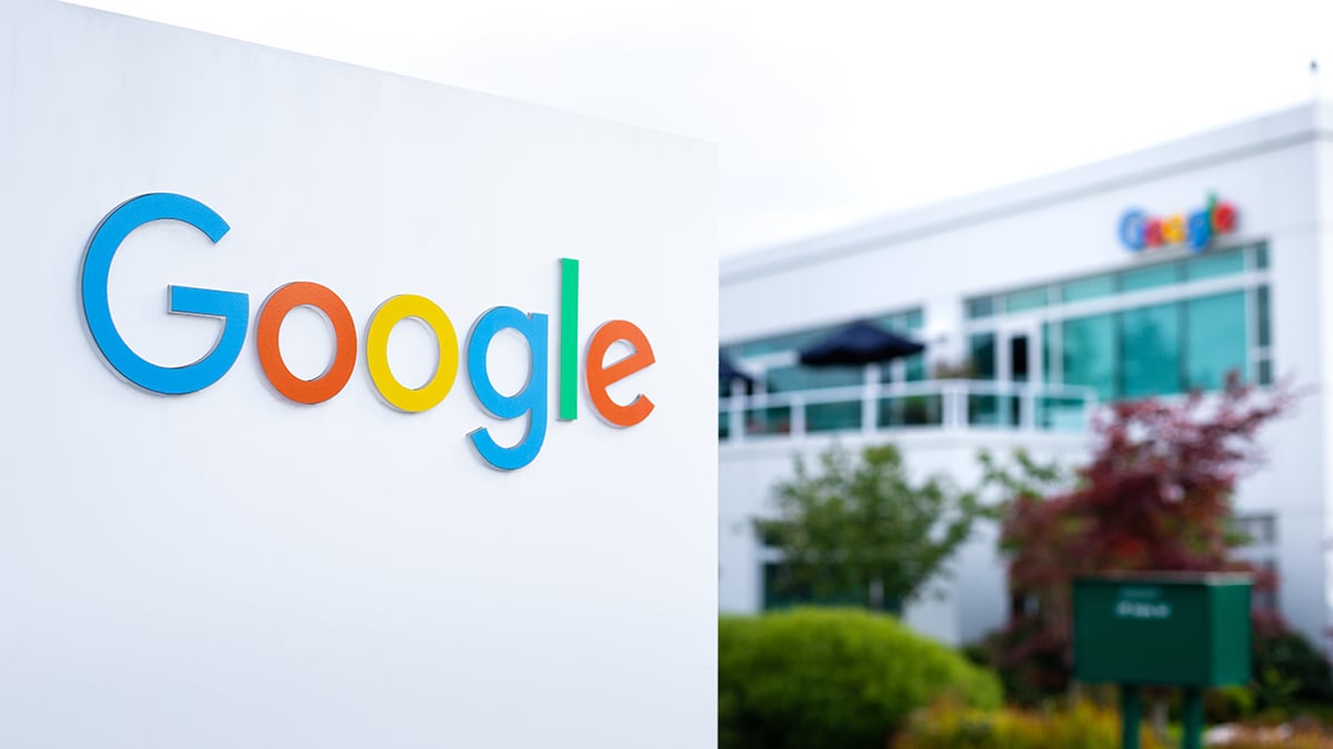 Alphabet crolla oltre il 12%, scatta il death cross dopo la trimestrale