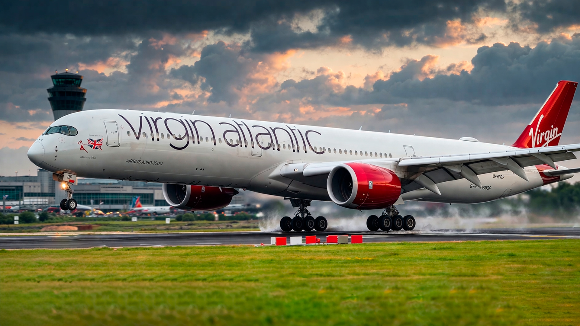 Manchester United team plane arrival caught on camera