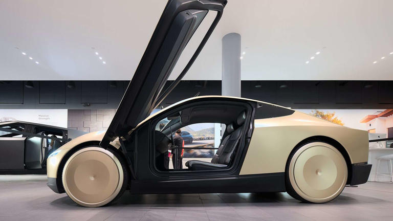 Musk said unsupervised FSD would reach end users by the end of 2025 ...