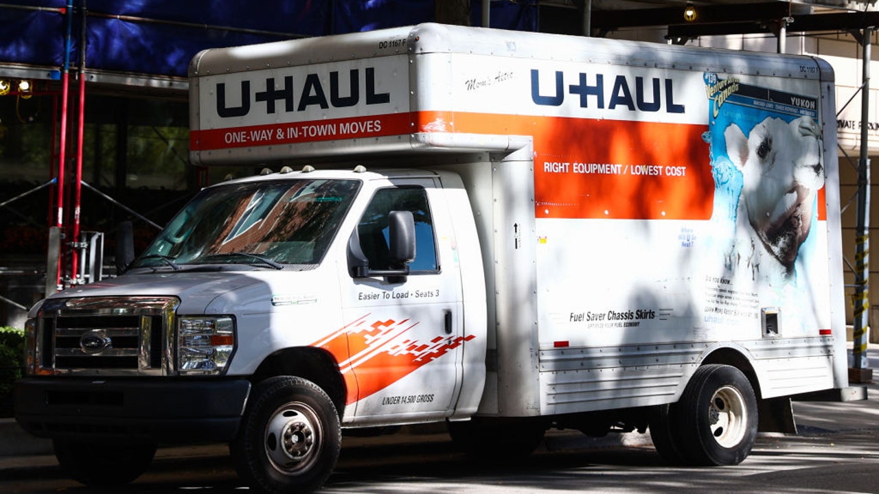 Suspects in U-Haul wanted for stealing $1K of Carhartt, BB guns in ...