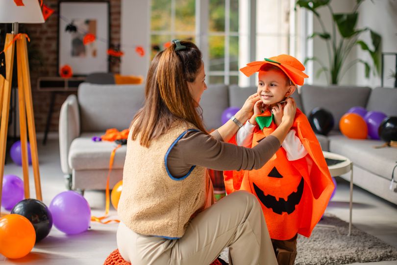Firefighter issues Halloween safety warning to parents buying costumes ...