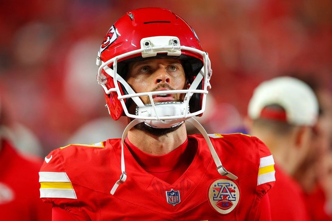 Chiefs sign controversial kicker to join Butker and fans are absolutely ...